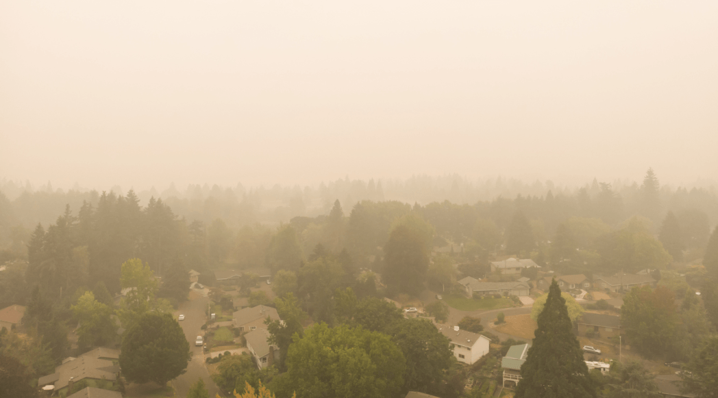 wildfire smoke in oregon town